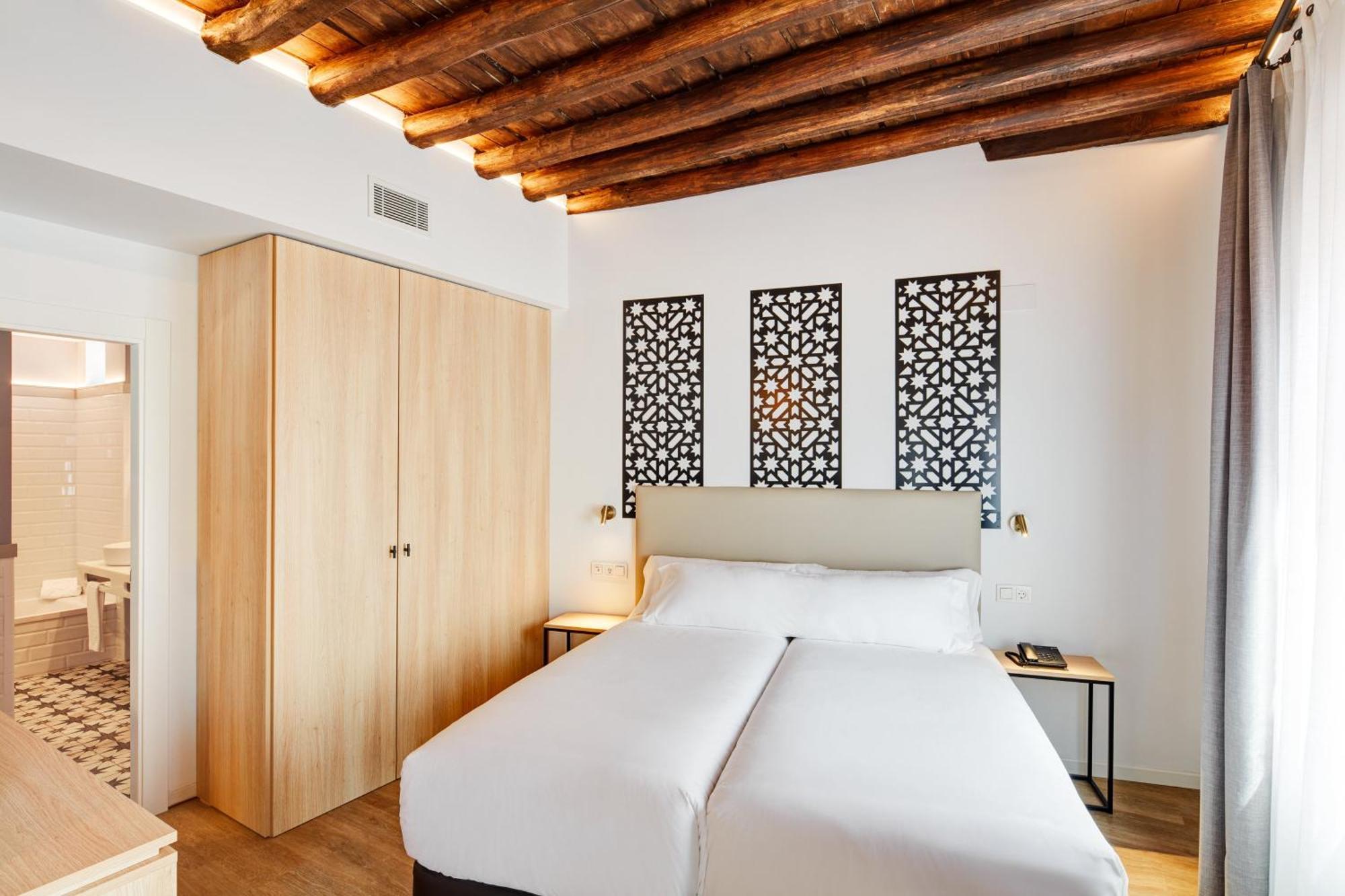 Sercotel Granada Suites Екстериор снимка