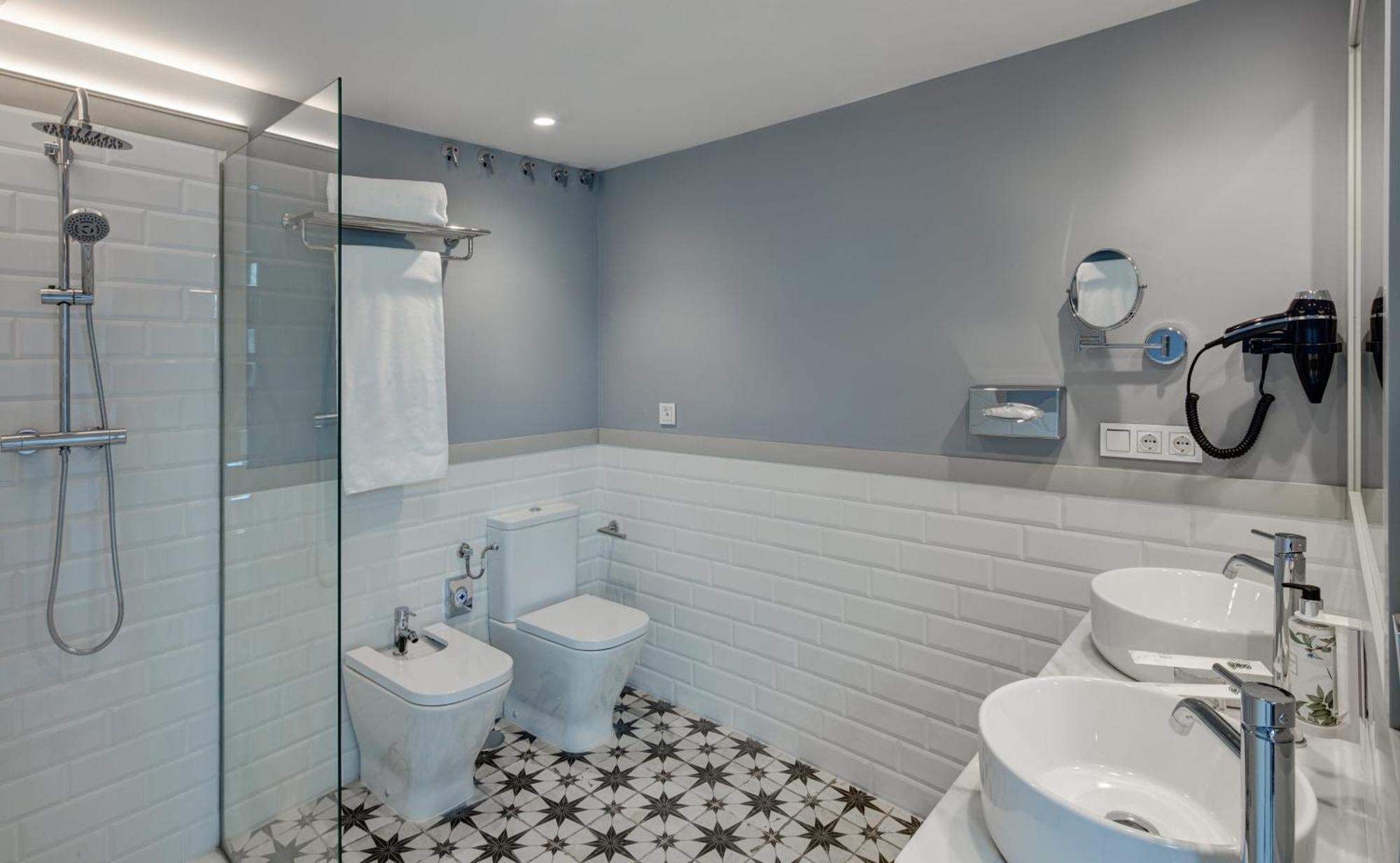 Sercotel Granada Suites Екстериор снимка