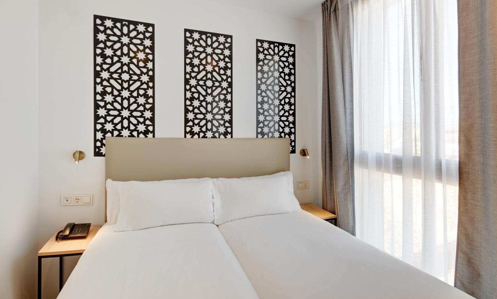 Sercotel Granada Suites Екстериор снимка