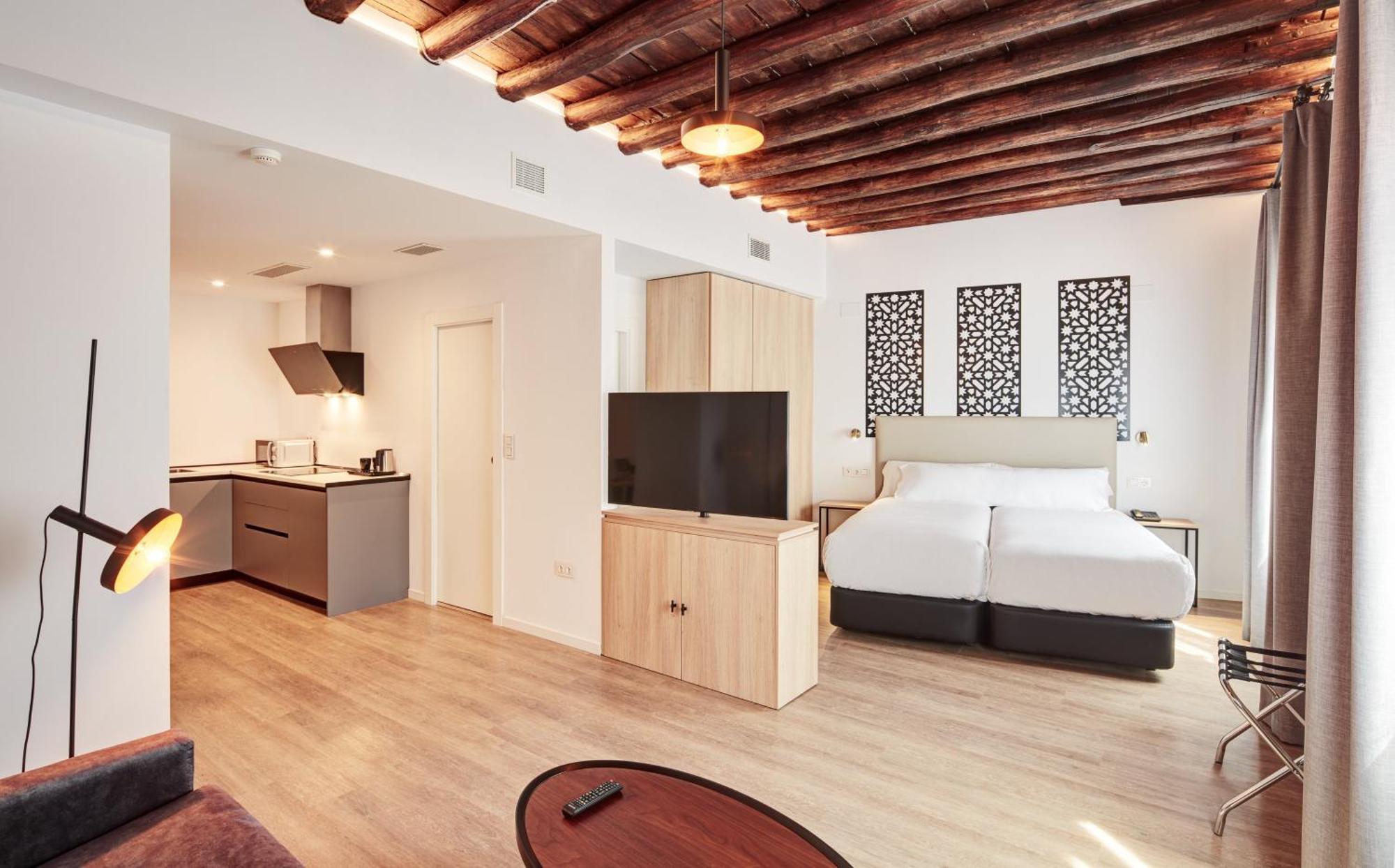 Sercotel Granada Suites Екстериор снимка